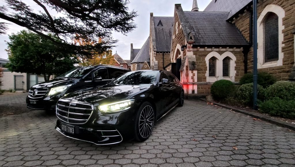 The Ultimate Guide to Wedding Car Hire with Chauffeur Services